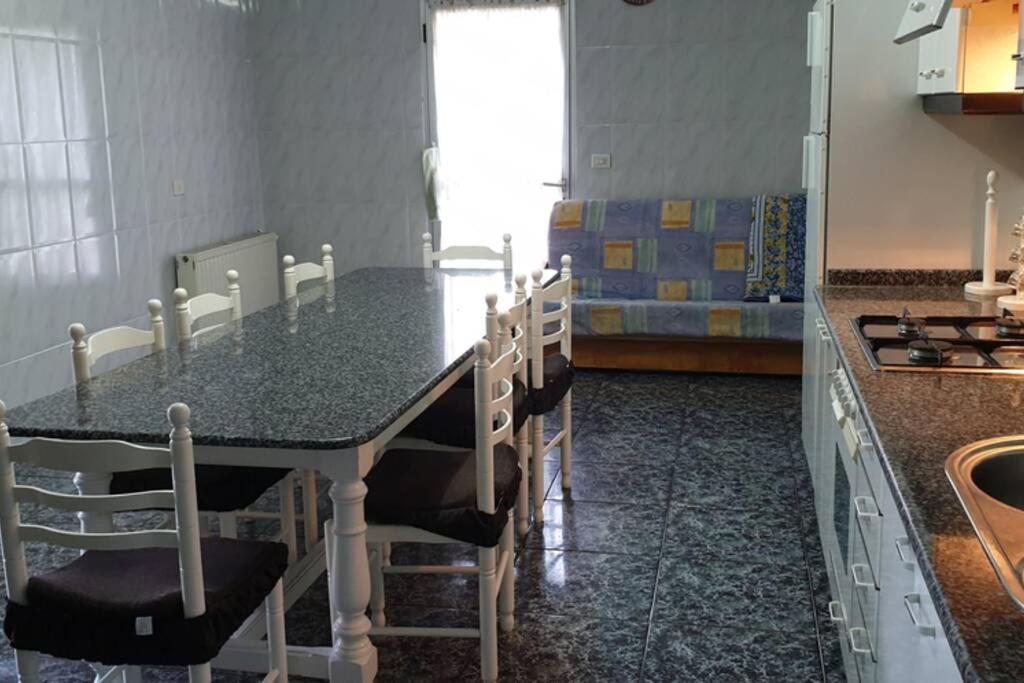 Casa Con Piscina Y Barbacoa Vila Freixido Exterior foto